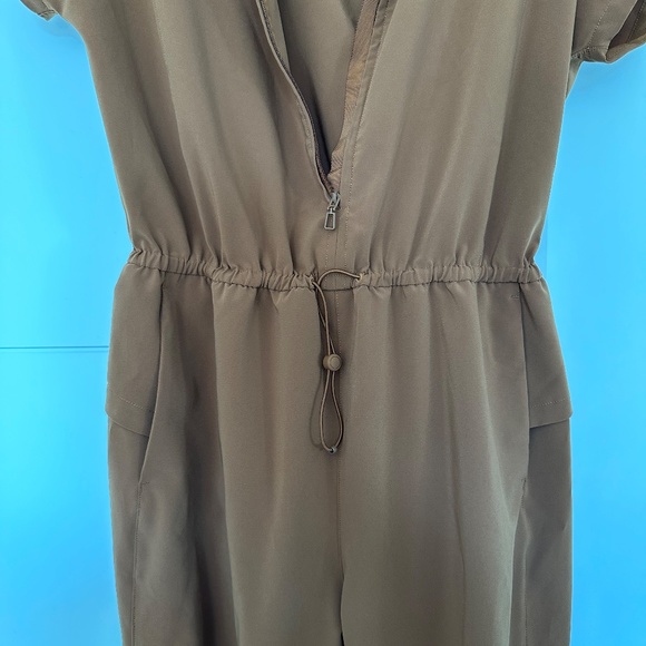 Lululemon | Stretch Travel Woven Jumpsuit - Picture 4 of 10